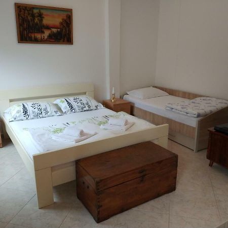 Apartment Monika Kotor Buitenkant foto